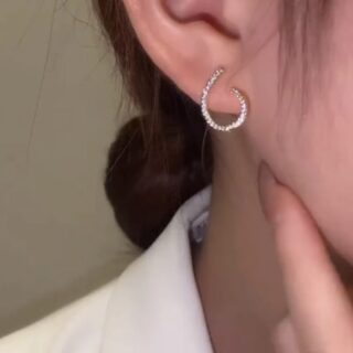 Elegant Zircon Pearl Stone Earrings Material Alloy  for girls