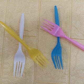 24pcs Imported Disposable Plastic Fork Party Cutlery Fork Birthday Party Tableware for Cake Dessert (Mixed colour)
