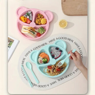 5 Piece Multi Color Panda Plates With 3 Spoons And 2 Forks Household Food Grade Plastic Plates Set(Random color))